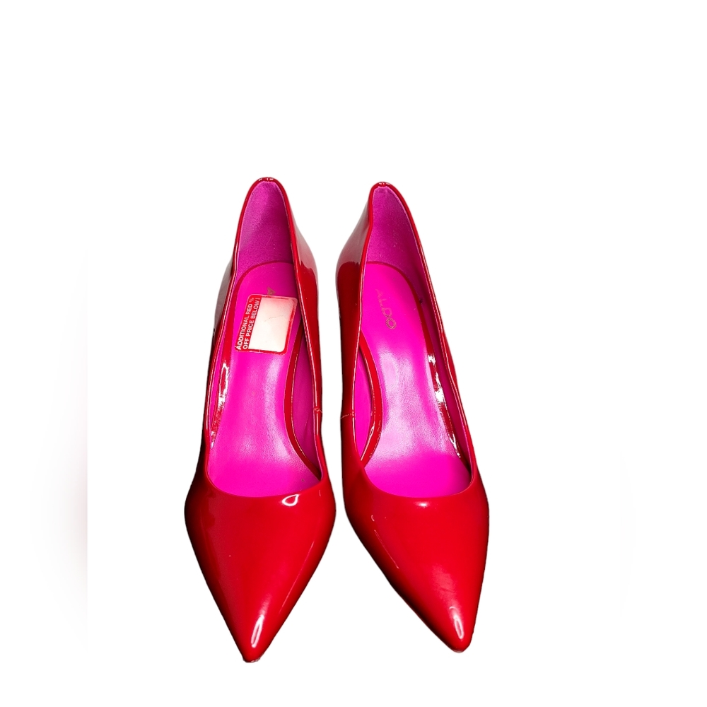 Aldo pointy pink shoes size 8